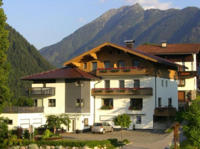 Отель Edelweiss Apartments  Шладминг